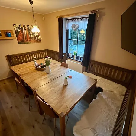 Sekvoj Apartman *