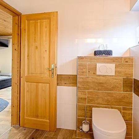 Sekvoj Apartman *